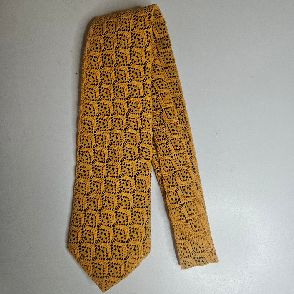 Vtg Harris & Frank Castle Mustard Yellow Crochet Knit Lace Necktie Retro Gold